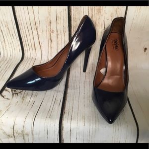 Mossimo size 9 Navy Heels
